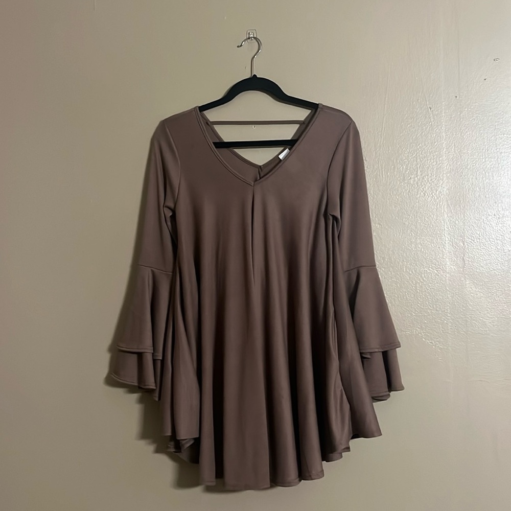 Milly Penzance Sweater Sz M  Flowy Tiered Sleeves Feminine top